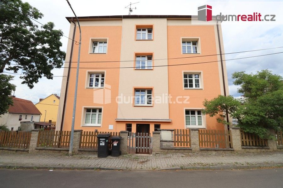 Pronájem byt 1+1 - Borská, Dalovice, 39 m²