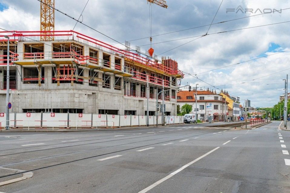Kancelář · 77 m² · Průběžná, Praha - 4
