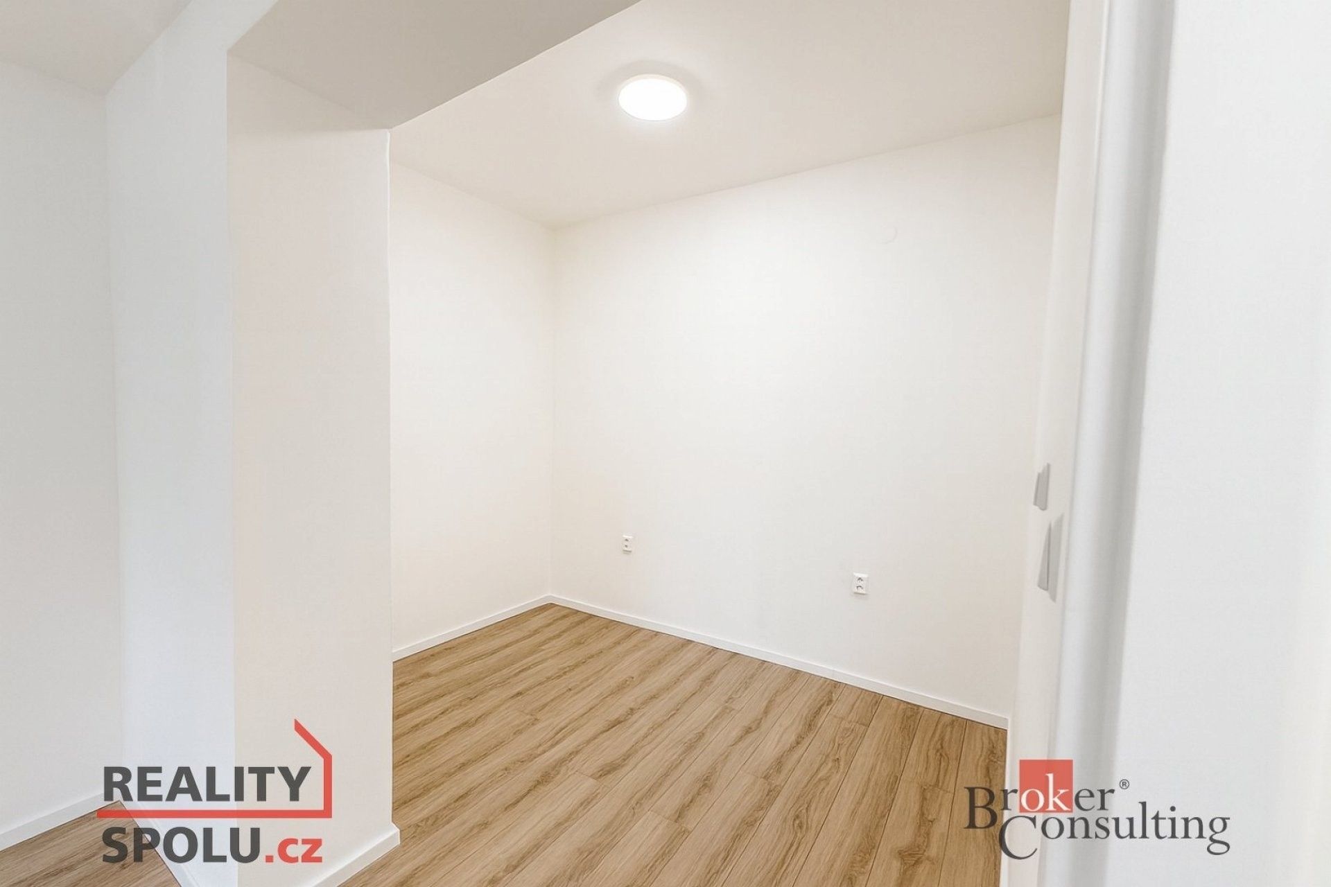 1+kk, Masarykovo náměstí, Vyškov, 25 m²