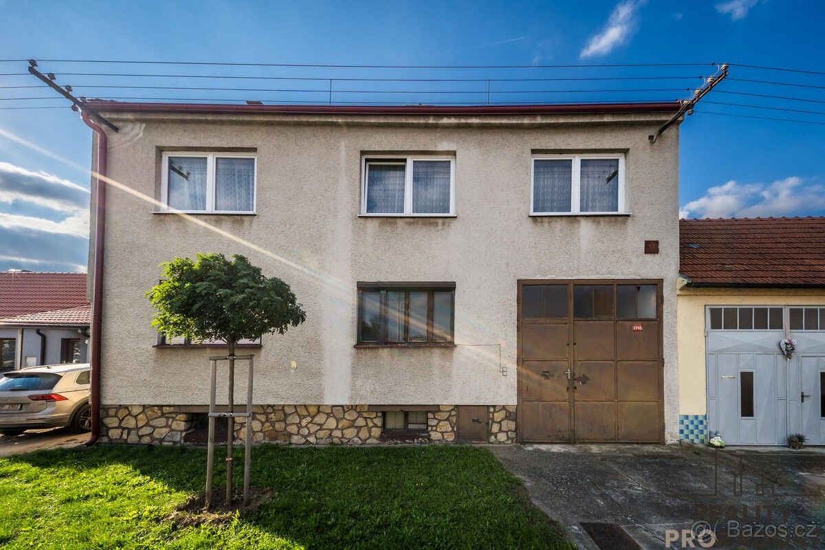 Rodinné domy, Vracov, 696 42