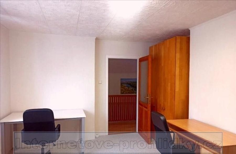 Pronájem byt - Praha, 160 00