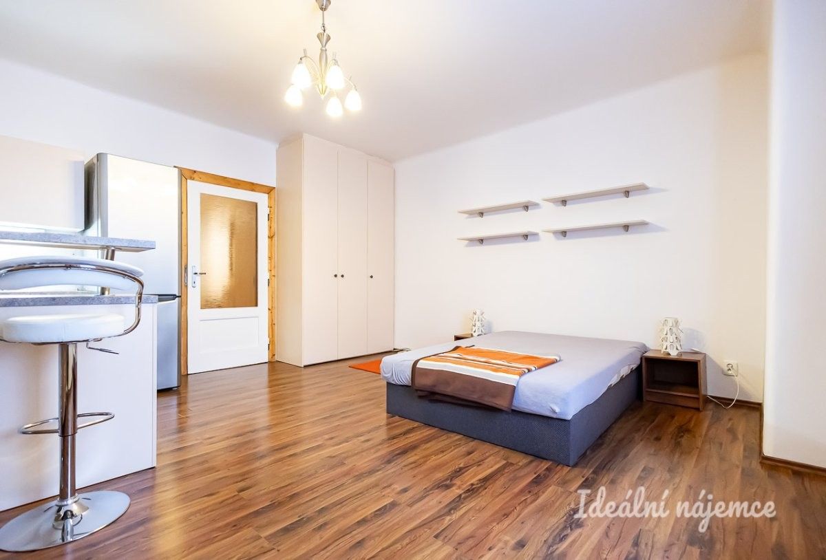 Byt 1+kk · 38 m² · Viklefova, Praha - 4