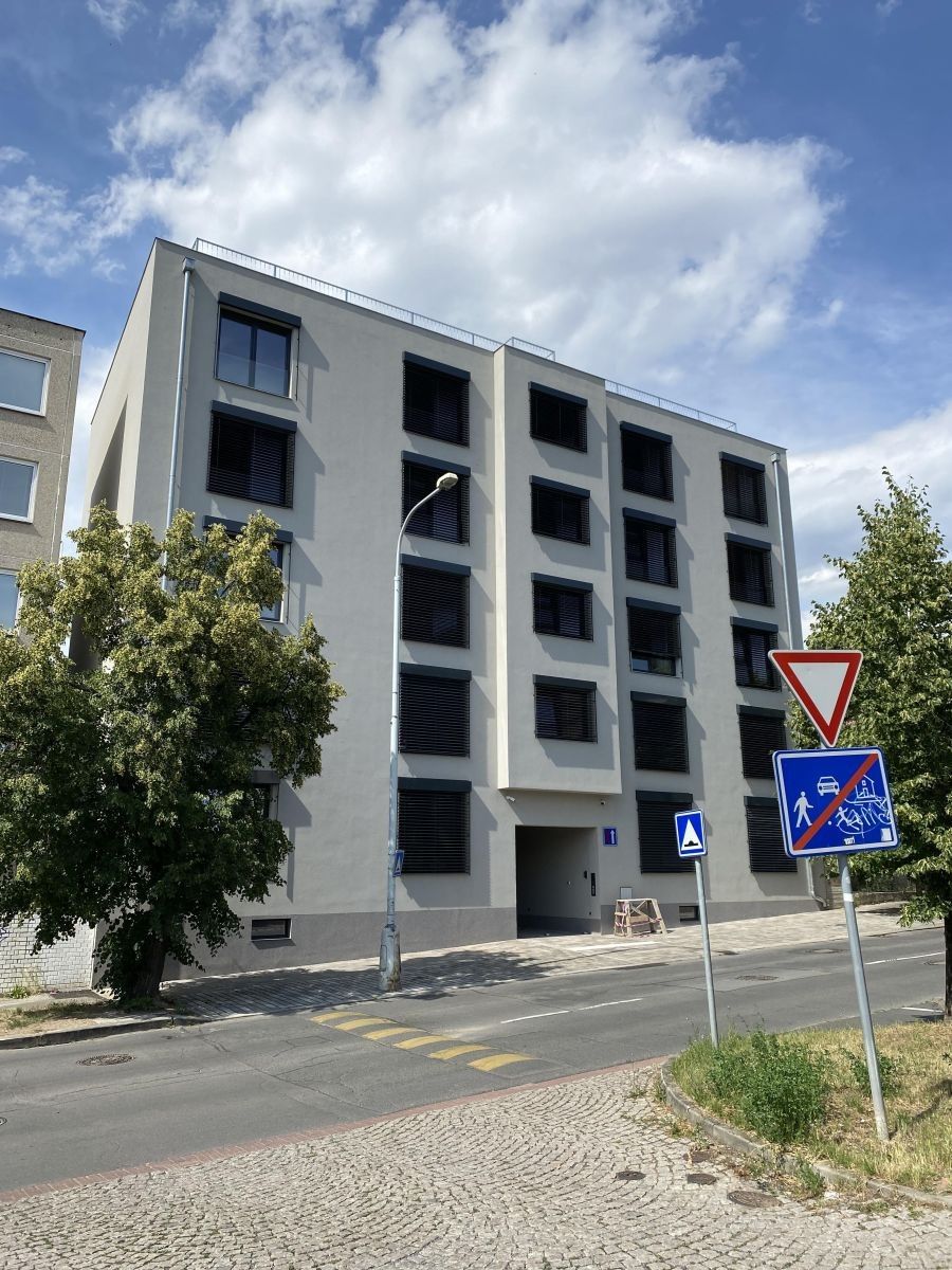 1+kk, K Vltavě, Praha - Modřany, 31 m² - 2