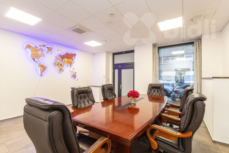 Prodej obchodní prostory - Lihovarská, Praha, 94 m²