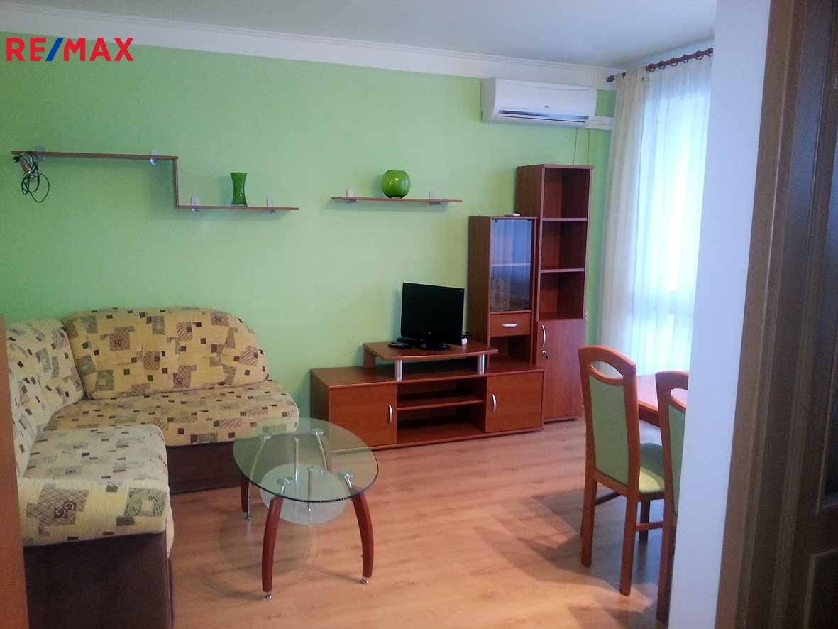 2+kk, Prosecká 676, Praha, 35 m²