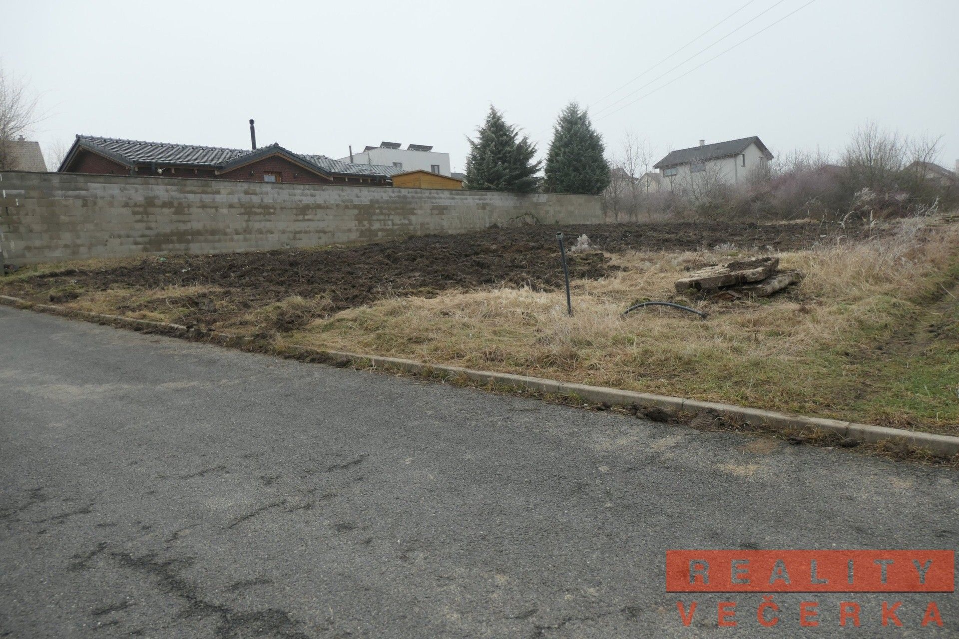 Prodej pozemek pro bydlení - Chýně