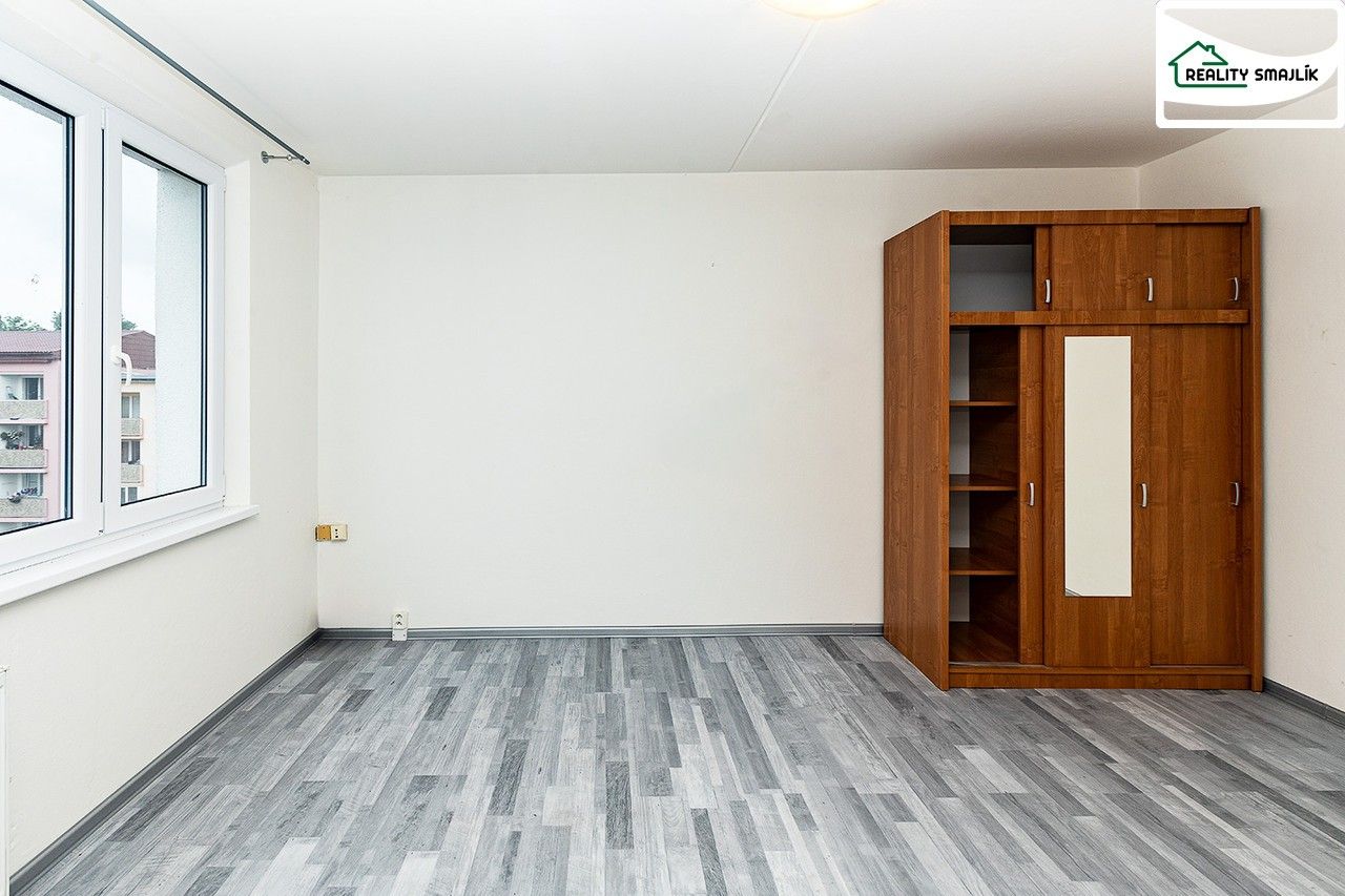 Byt 1+1 · 35 m² · Lomená 1985, Cheb - 4