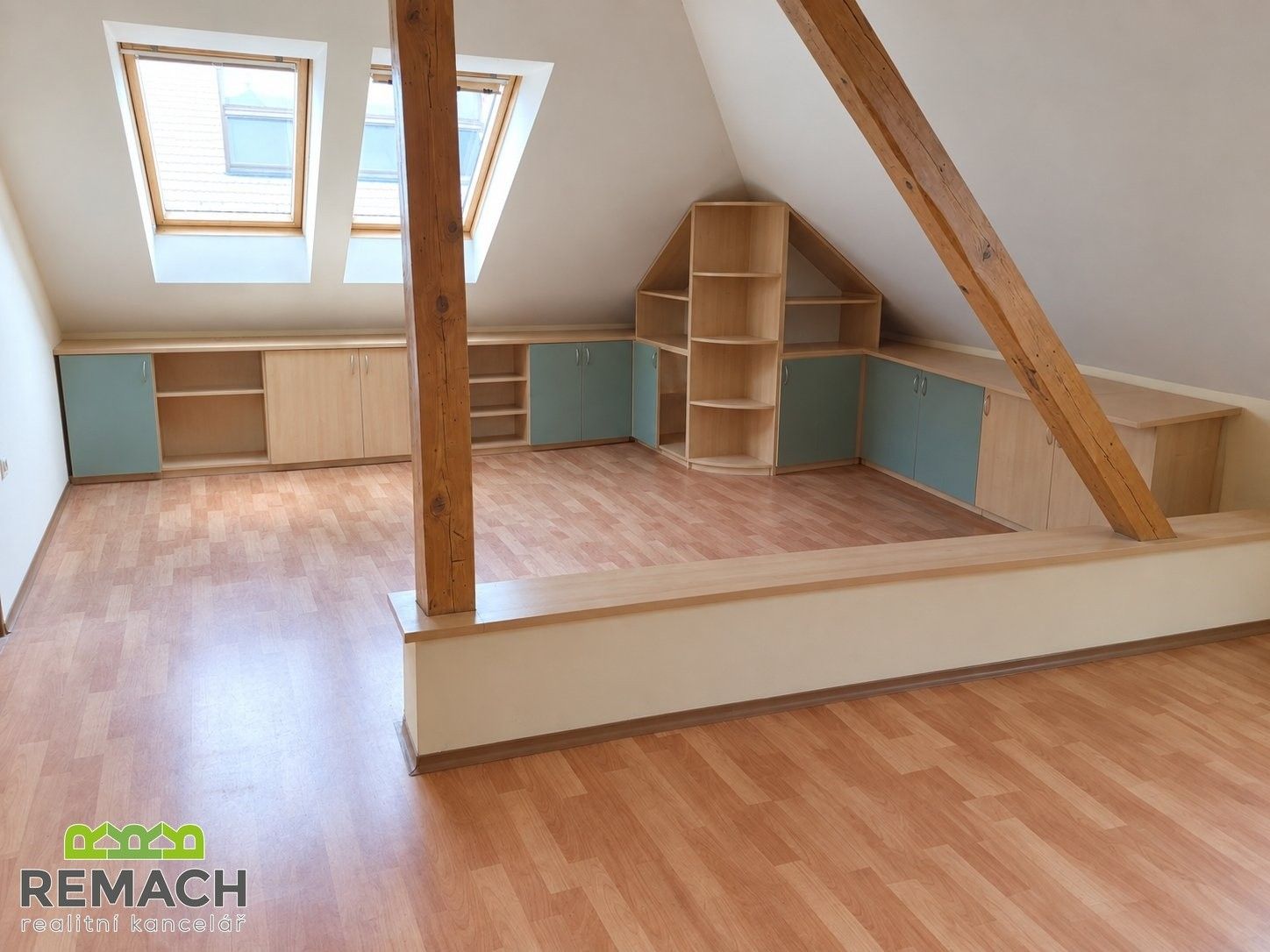 Kanceláře, Mariánské náměstí, Uherské Hradiště, 35 m² - 2