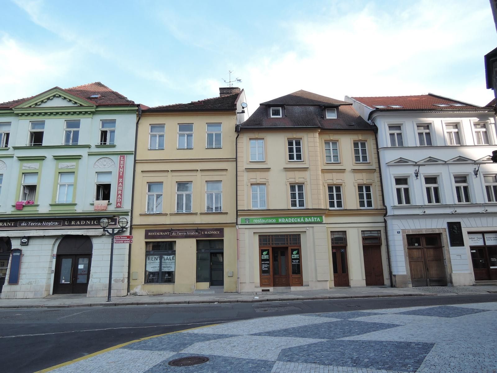 1+1, Karla Tomana, Hradec Králové, 42 m²