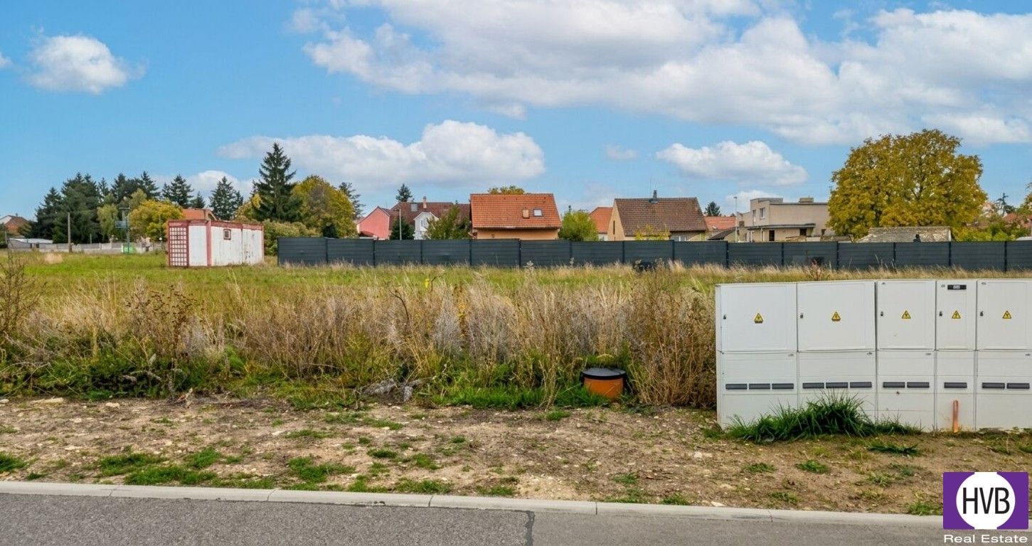 Prodej pozemek pro bydlení - Dobrovíz, 573 m² - 2