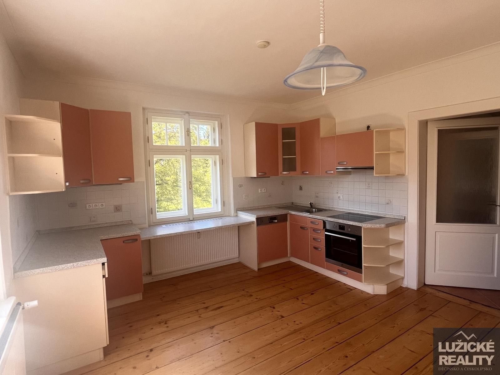 2+1, Československé armády, Cvikov, 79 m² - 2