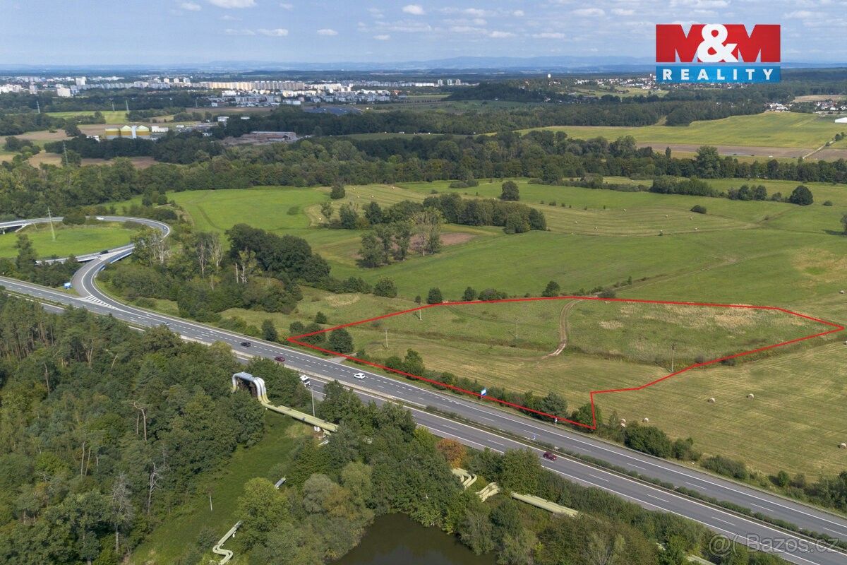 Prodej pozemek pro bydlení - Hradec Králové, 503 32