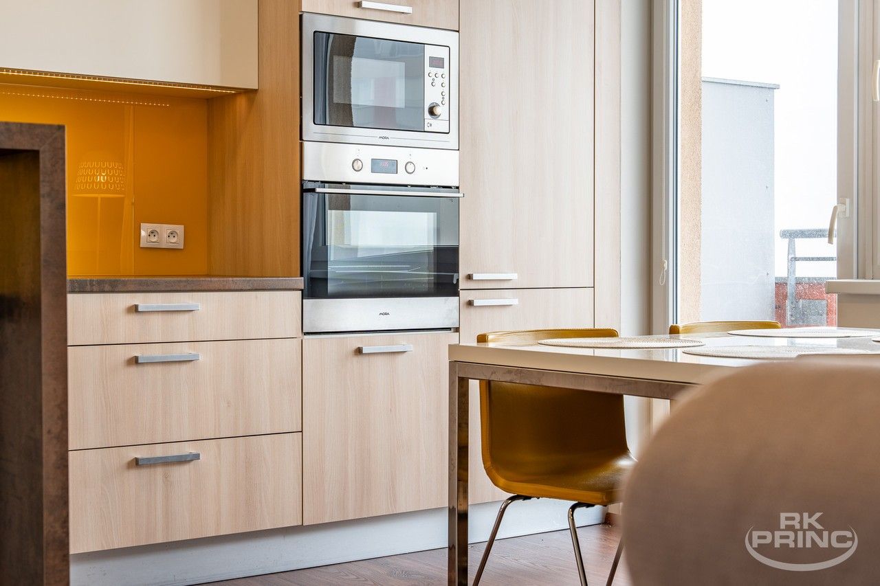 2+kk, Mantovská, Praha, 65 m²