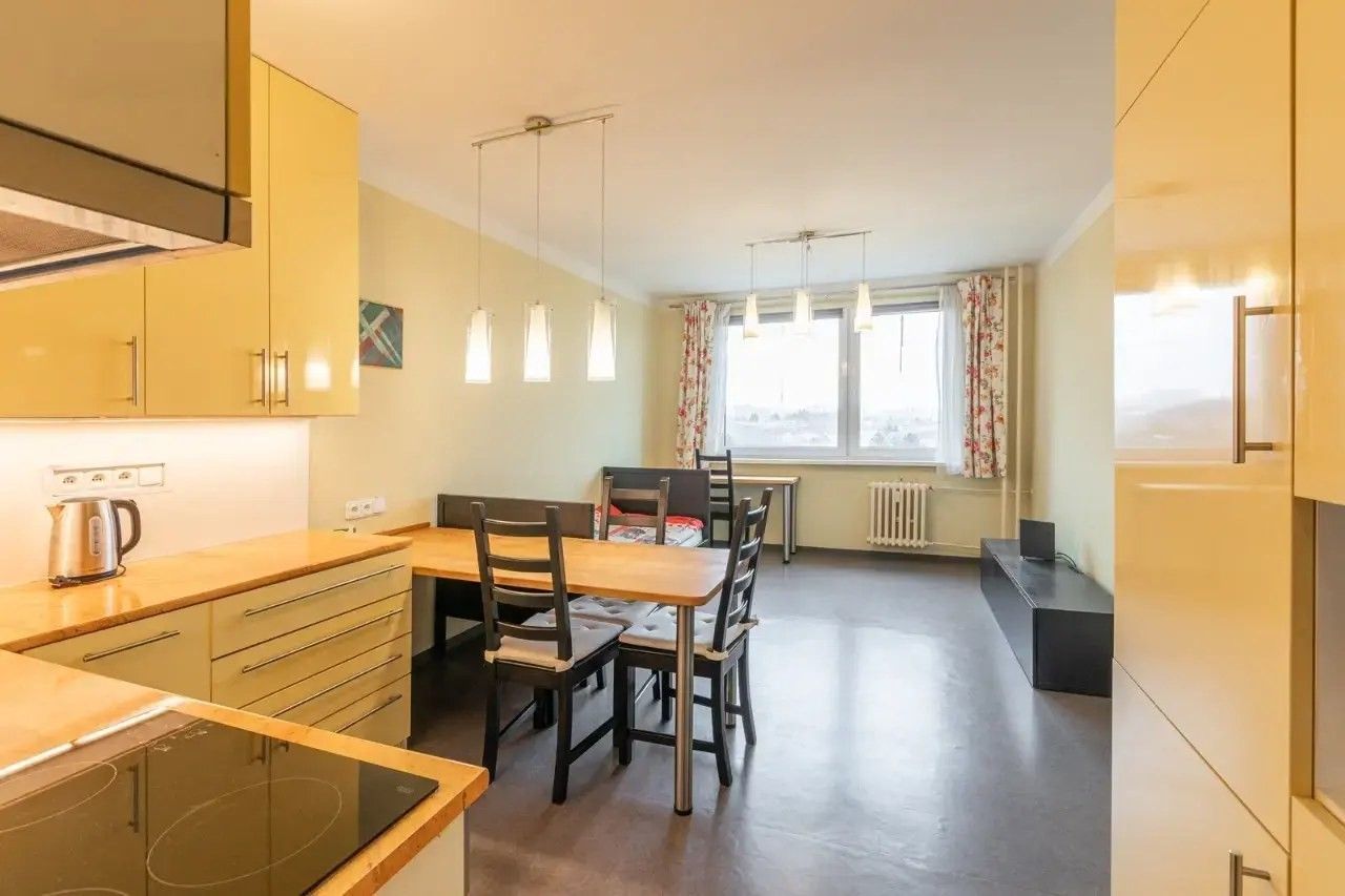 2+kk, Nad Opatovem, Praha, 41 m²