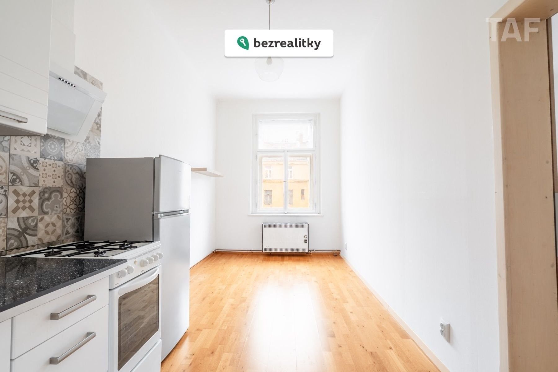 2+kk, Lucemburská, Praha, 43 m²