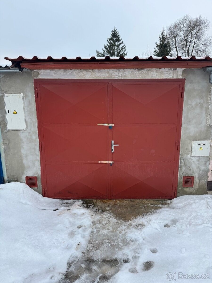 Garáže, Karlovy Vary, 360 01