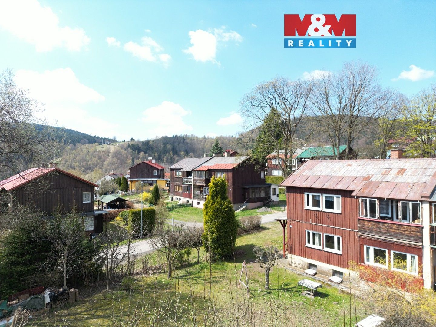Rodinné domy, Finská, Desná, 150 m² - 1