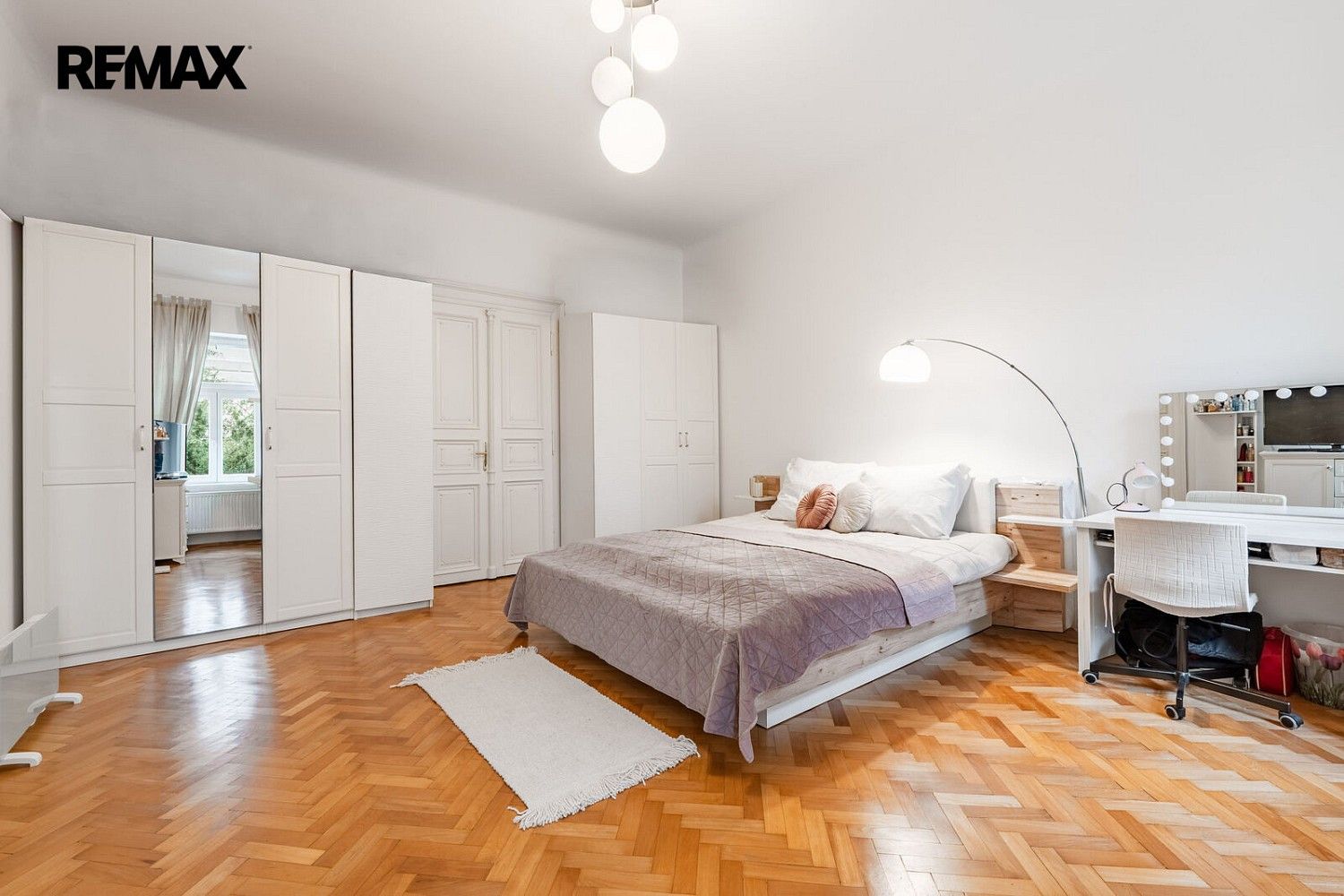 Byt 2+1 · 86 m² · Praha - Holešovice, okres Praha 7, Hlavní město Praha - 3