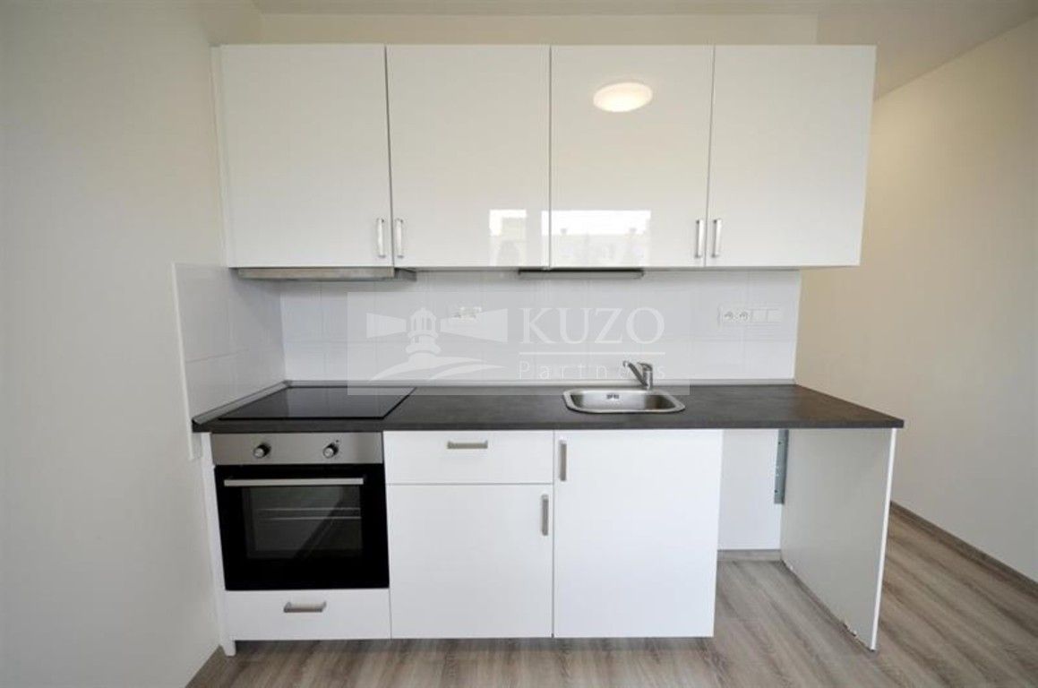 1+1, Kostnická, Chomutov, 35 m²