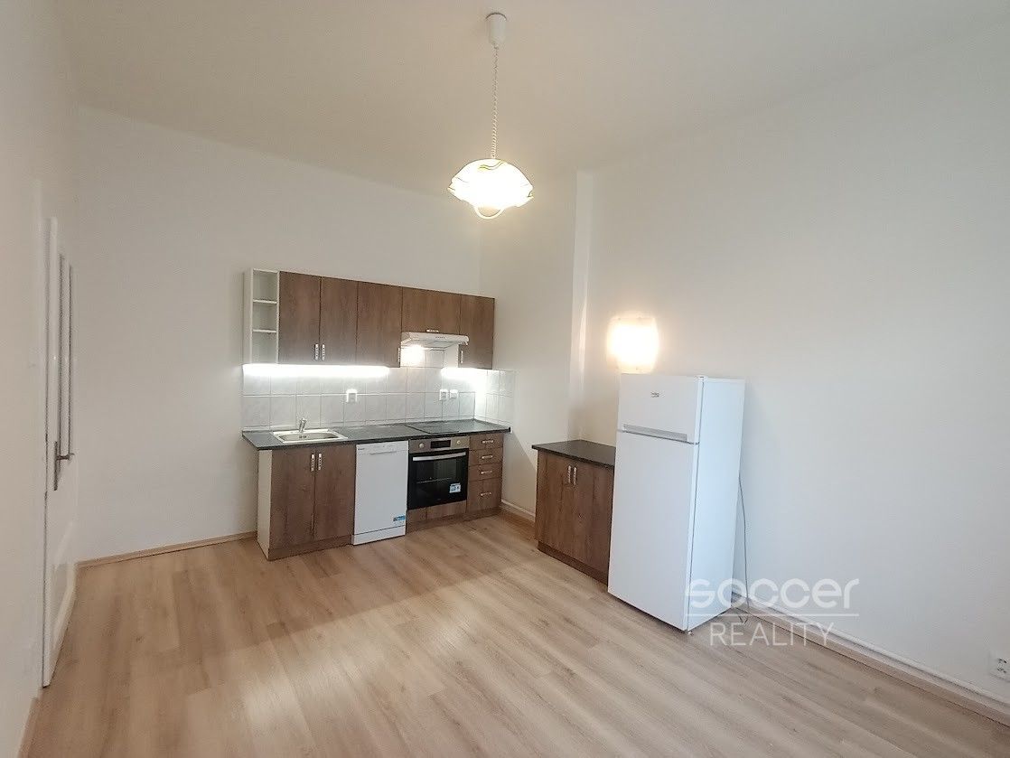 Pronájem byt 1+1 - Čimická, Praha, 58 m²