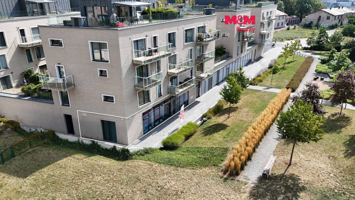 Obchodní prostory, 276 m²