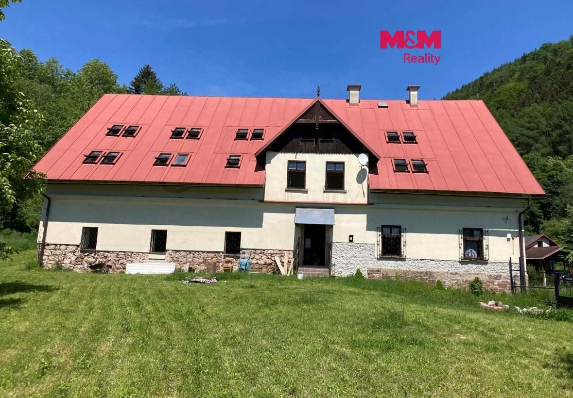 Chalupy, Bernartice, 639 m² - 1