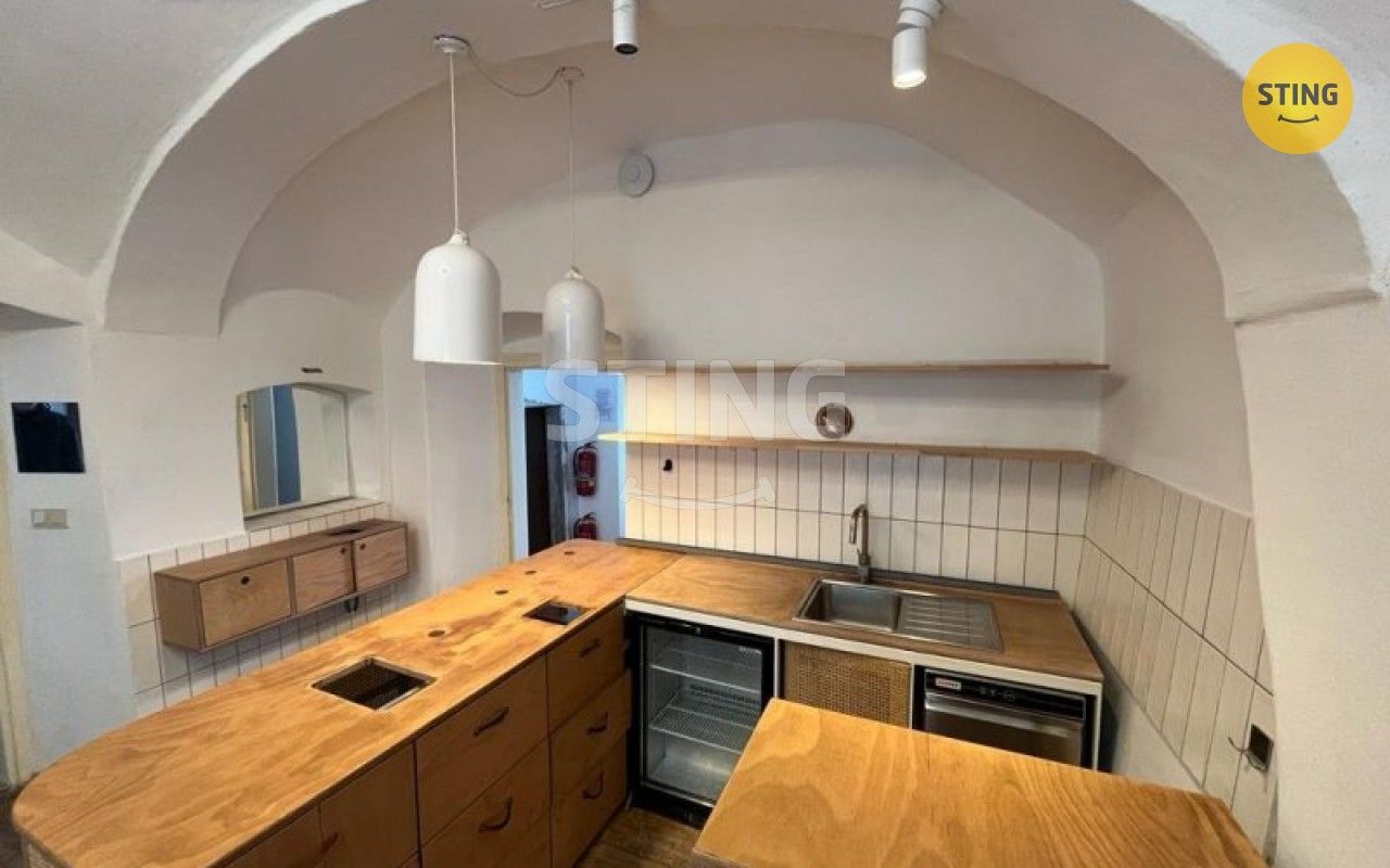 Ostatní, Hukvaldy, 240 m²