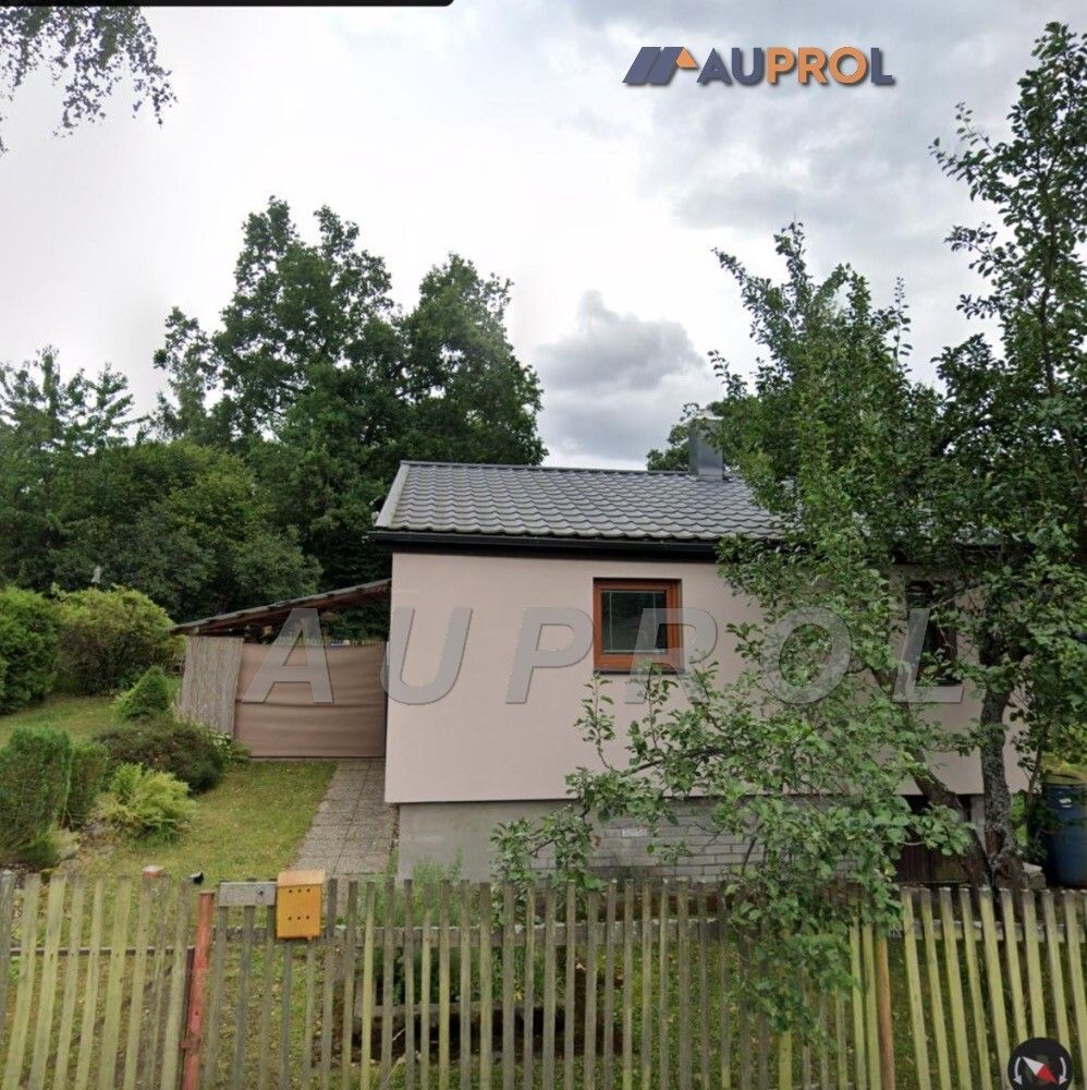 Prodej rodinný dům - Ostrov, 56 m²