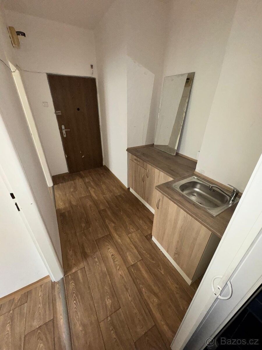 2+kk, Most, 434 01, 37 m²