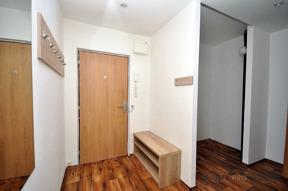 Prodej byt 2+1 - Velehradská, Kroměříž, 57 m²