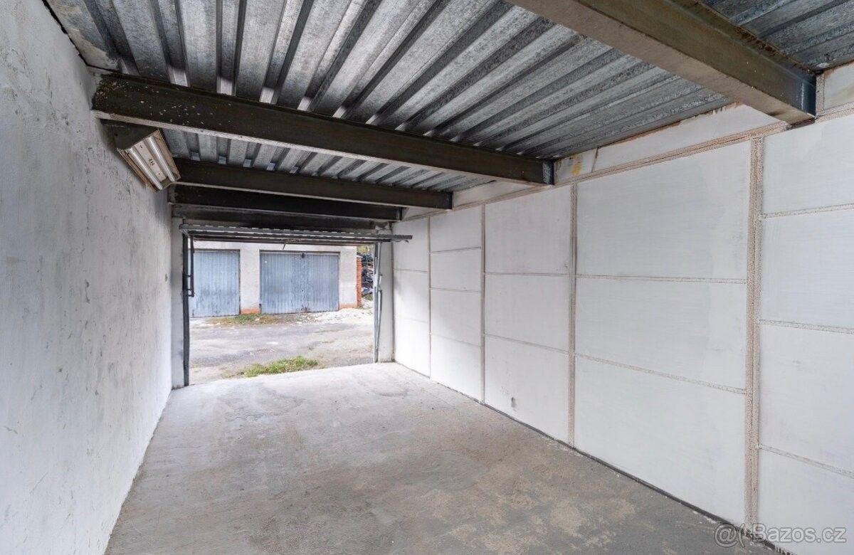 Garáže, Liberec, 460 01