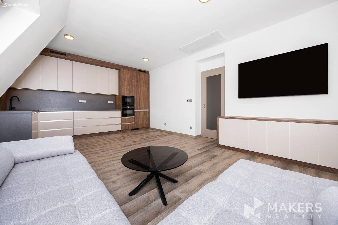 3+kk, Na úlehli, Praha, 112 m² - 1