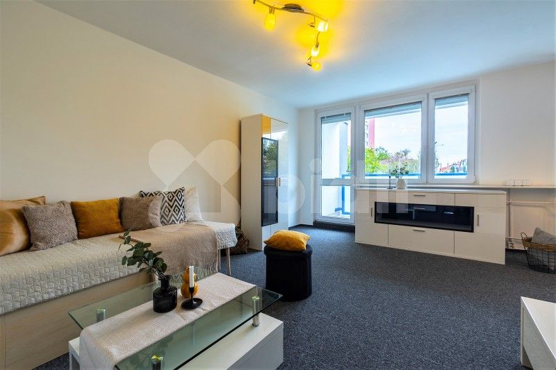 3+kk, Milánská, Praha, 83 m²