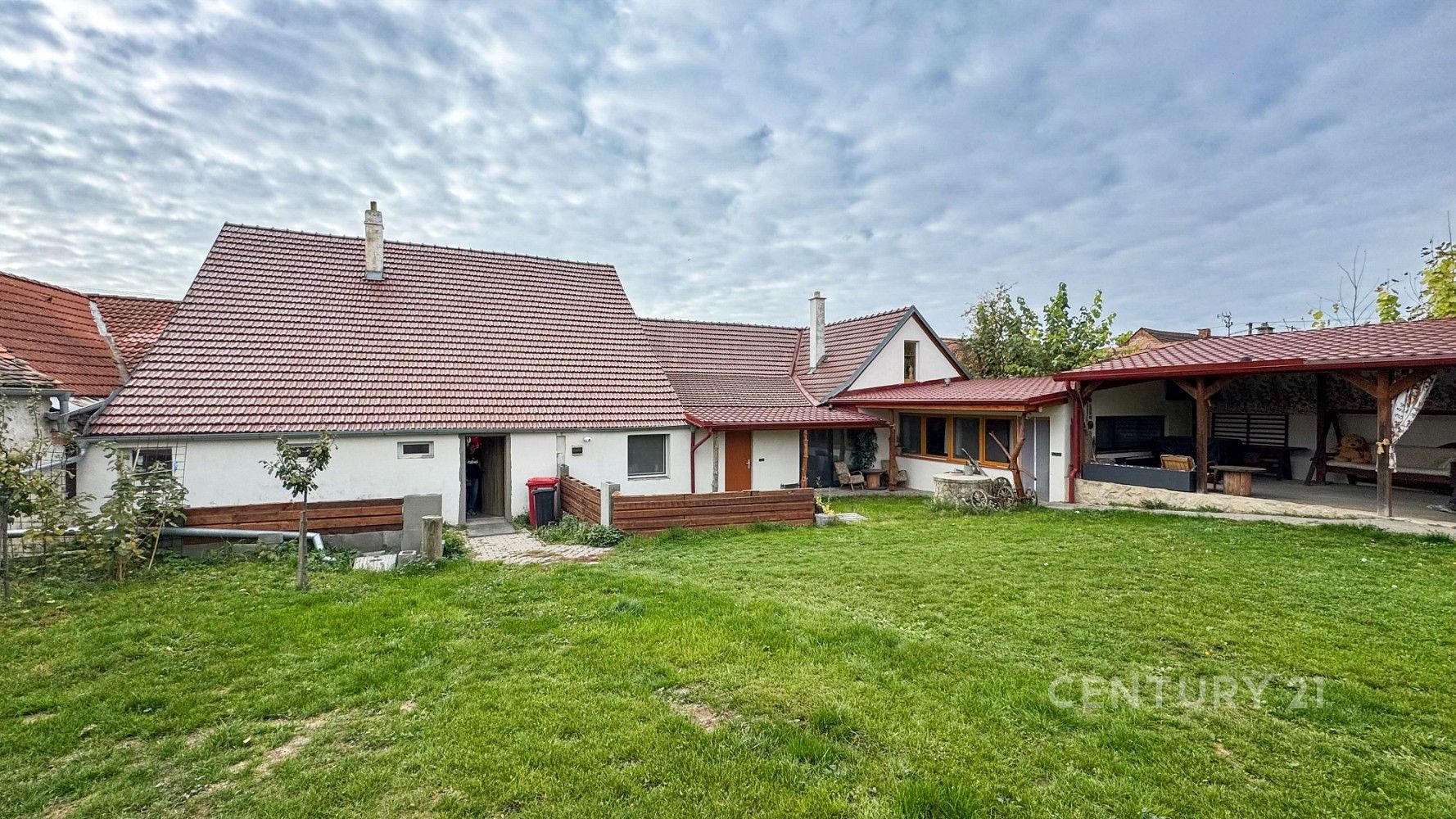 Rodinné domy, Kubšice, okres Znojmo, 310 m² - 1
