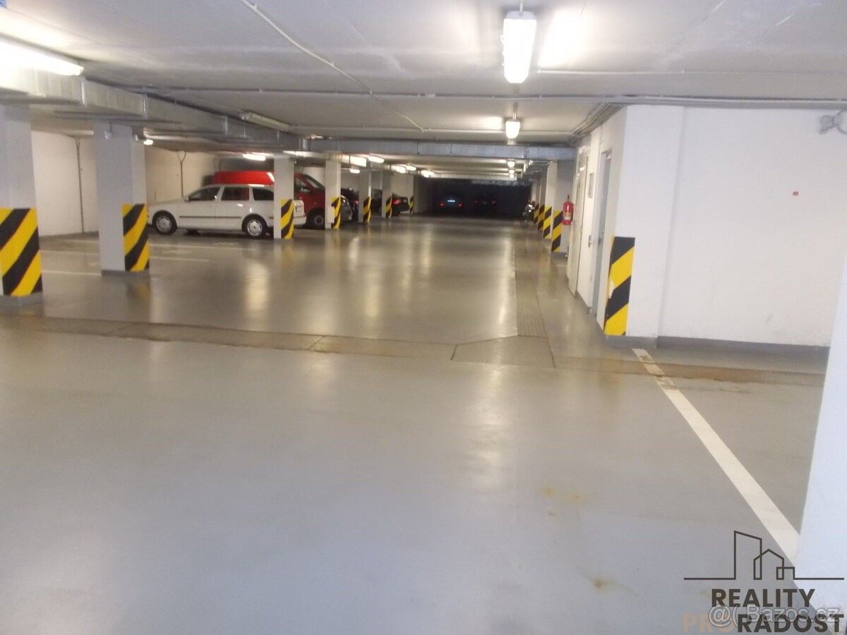Prodej garáž - Praha, 190 00
