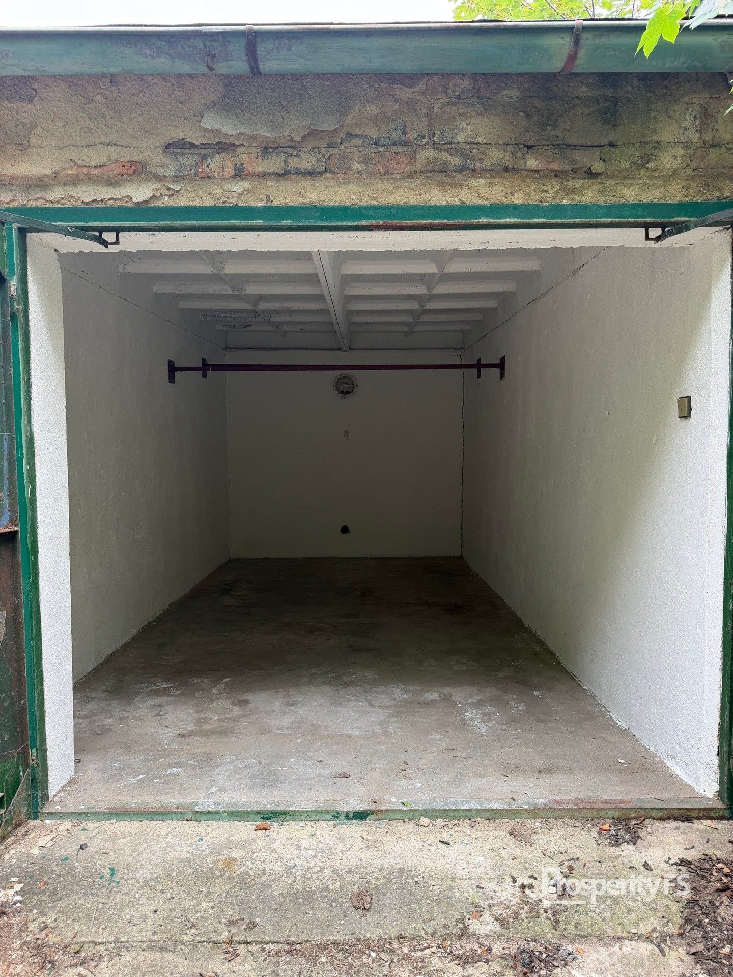 Garáže, Ouvalova, Slaný, 21 m² - 2