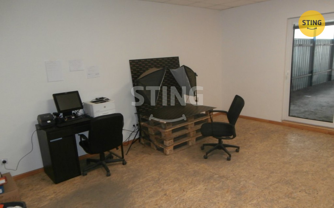 Sklad · 564 m² · U Stadionu, Bruntál - 3
