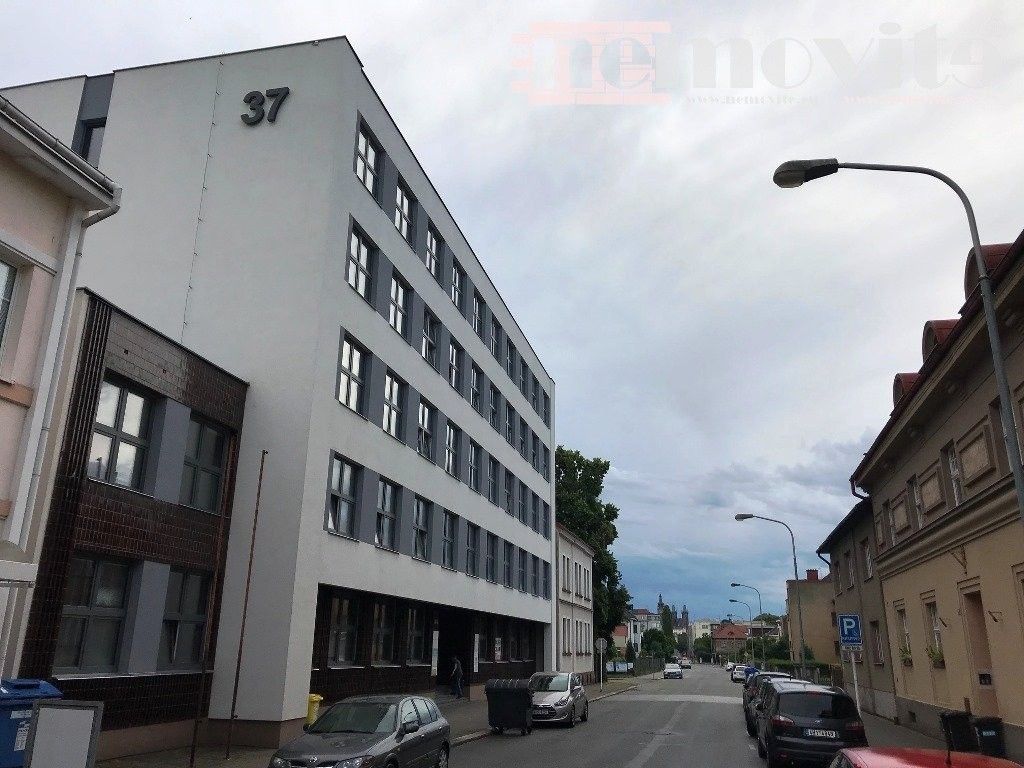 Kancelář · Hradec Králové, 500 02 - 3