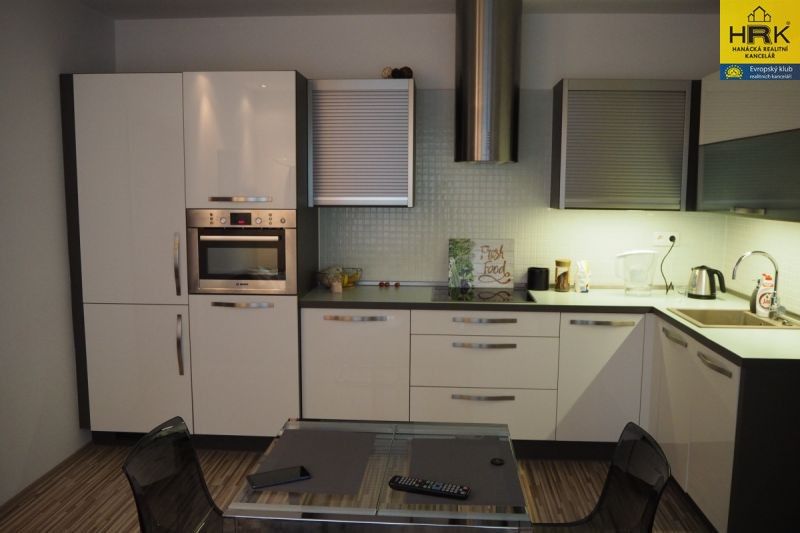 Pronájem byt 2+kk - Dukelská, Olomouc, 46 m²