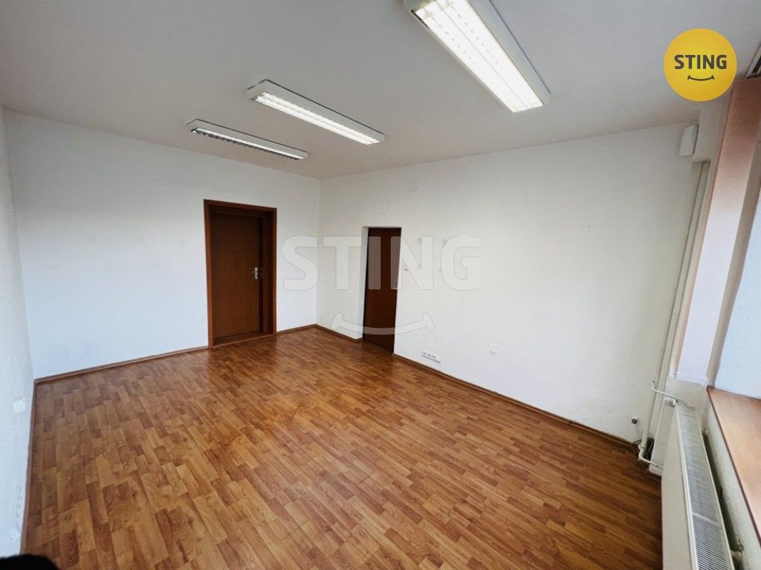 Pronájem kancelář - Daliborova, Ostrava, 67 m²