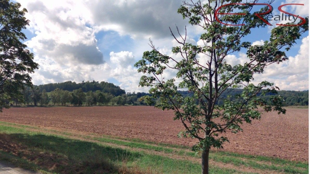 Prodej pozemek pro bydlení - Rovensko pod Troskami, 512 63