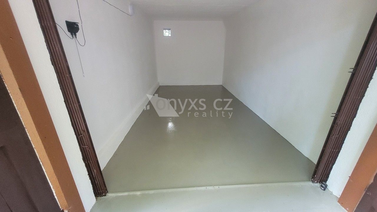 Garáže, Na Korábě, Praha, 18 m² - 1
