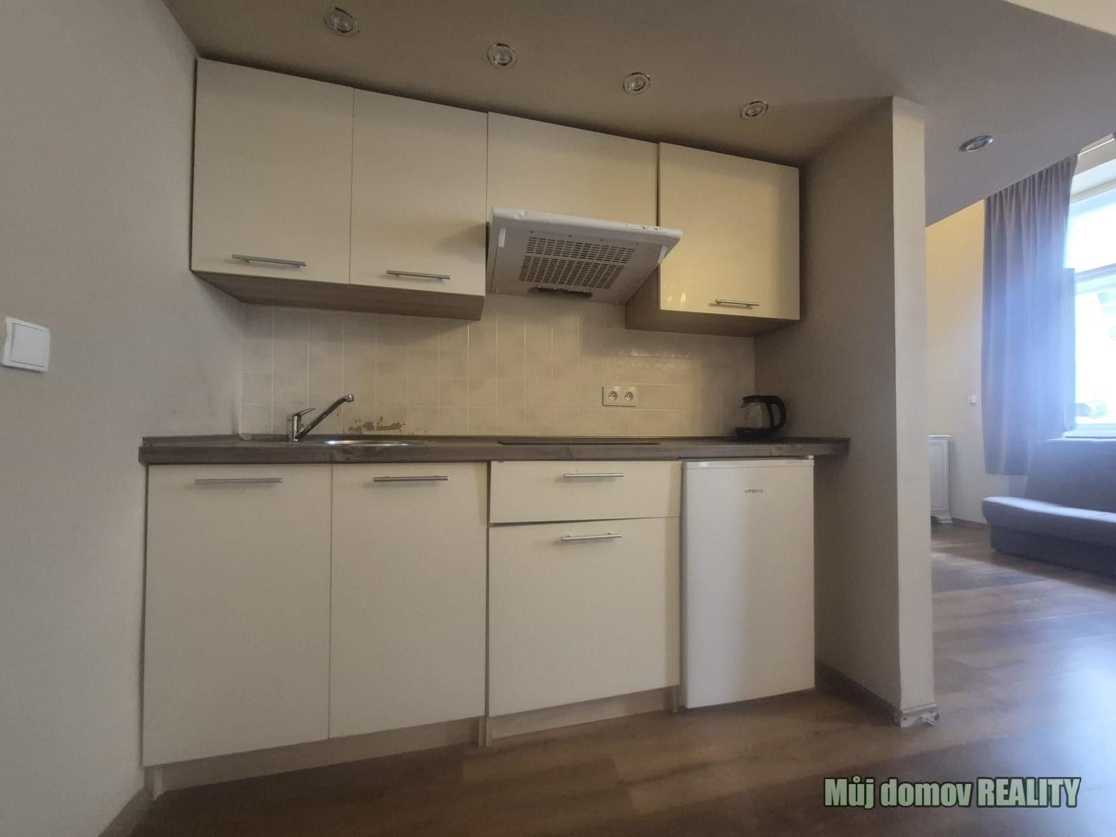 1+kk, Křižíkova, Praha, 37 m² - 1