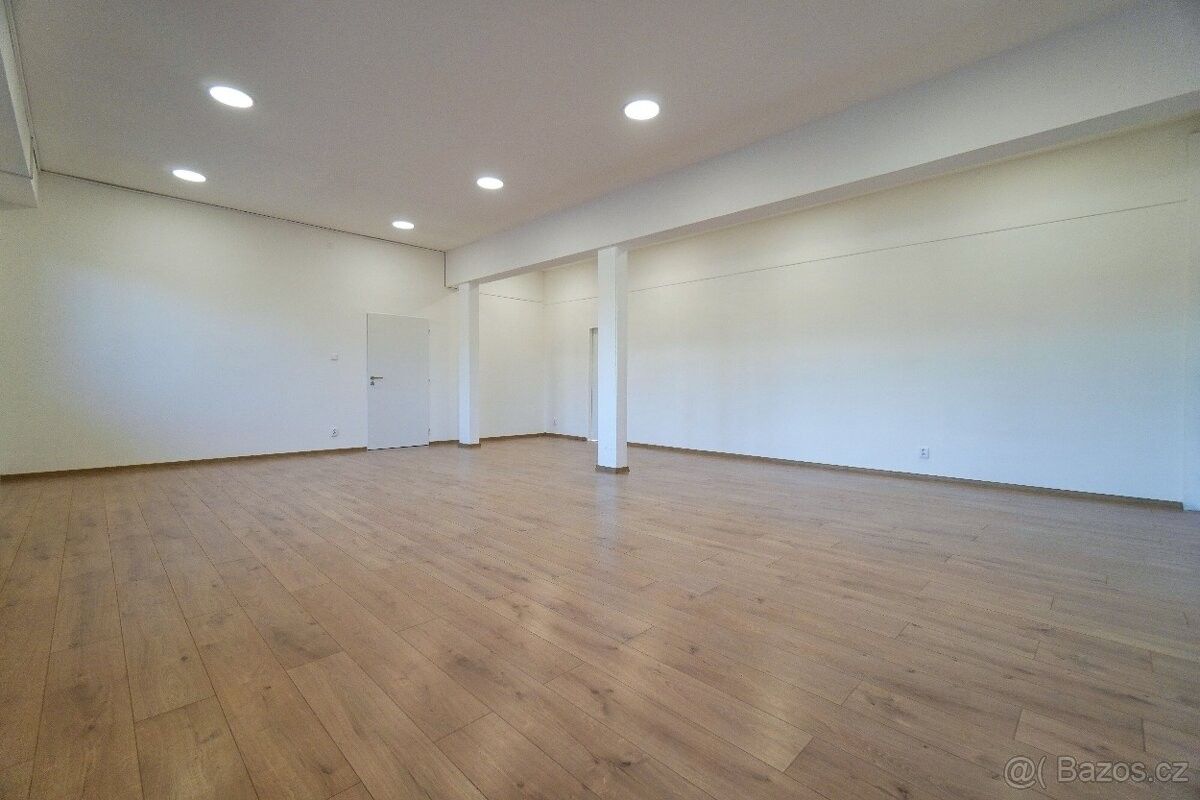 Kanceláře, Česká Lípa, 470 01 - 1