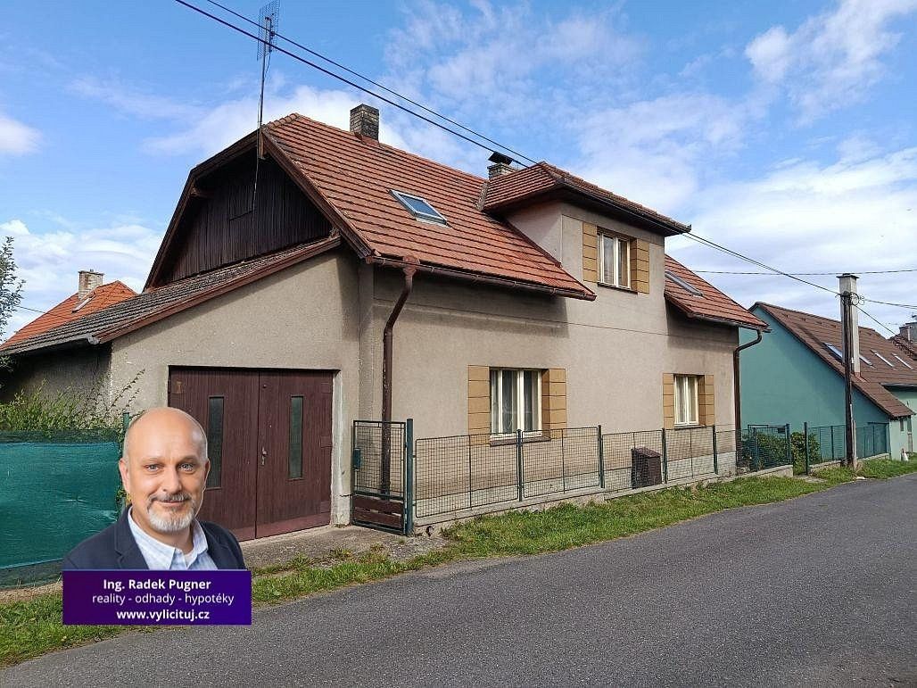 Rodinné domy, Podluhy, okres Beroun, 140 m² - 1