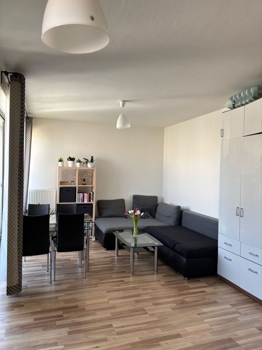 Pronájem byt 2+kk - Hálův statek, Praha - Hostivař, 59 m² - 5