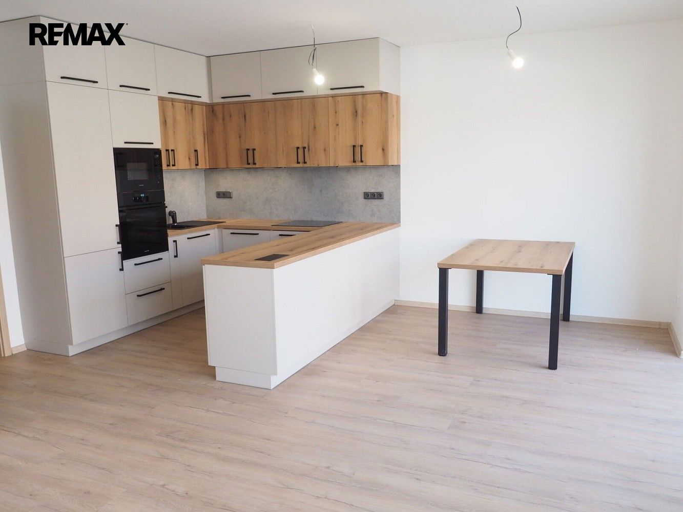 Prodej rodinný dům - Ivaňská, Vranovice, okres Brno-venkov, 121 m² - 5