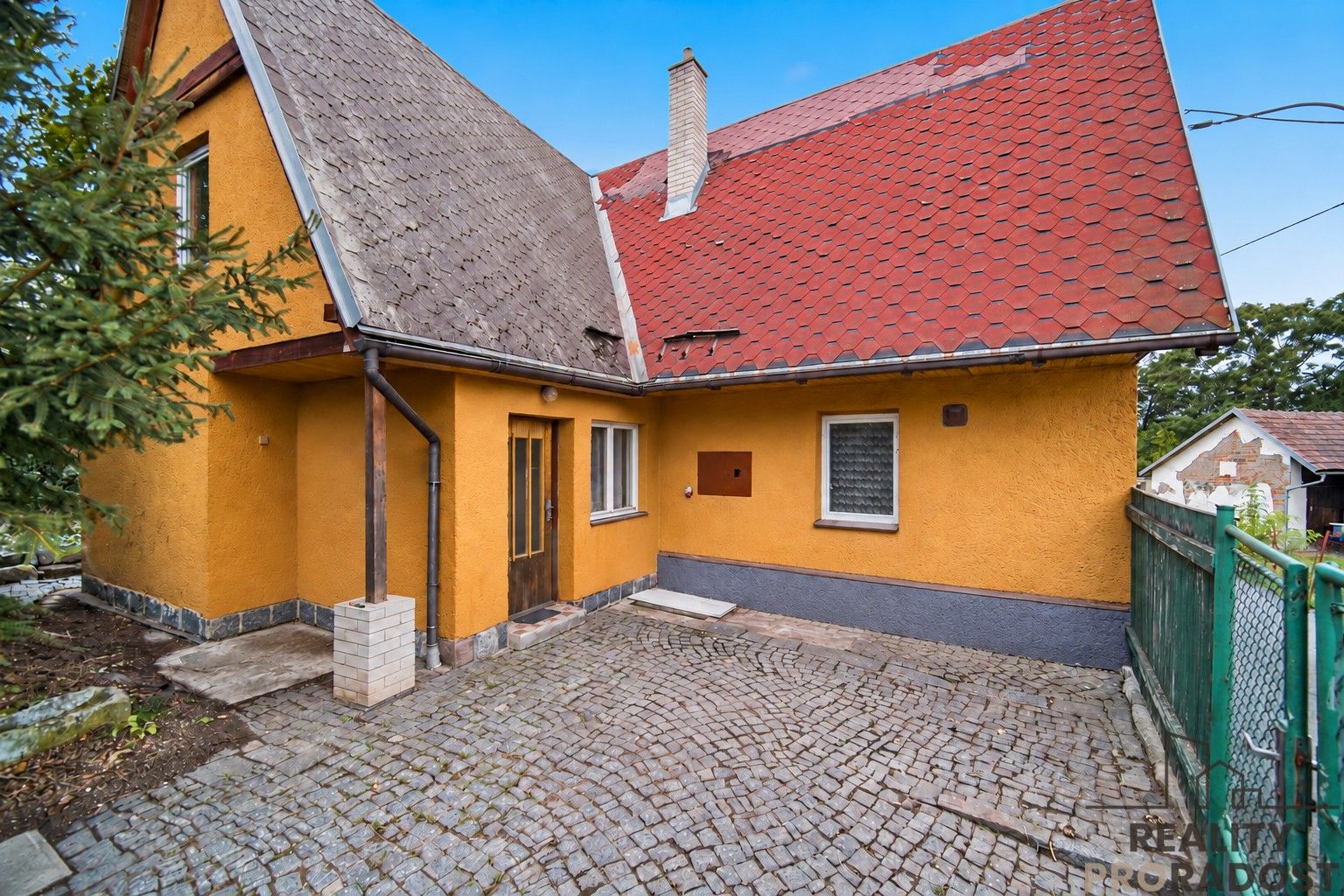 Prodej rodinný dům - Miřetice Švihov, 75 m² - 1