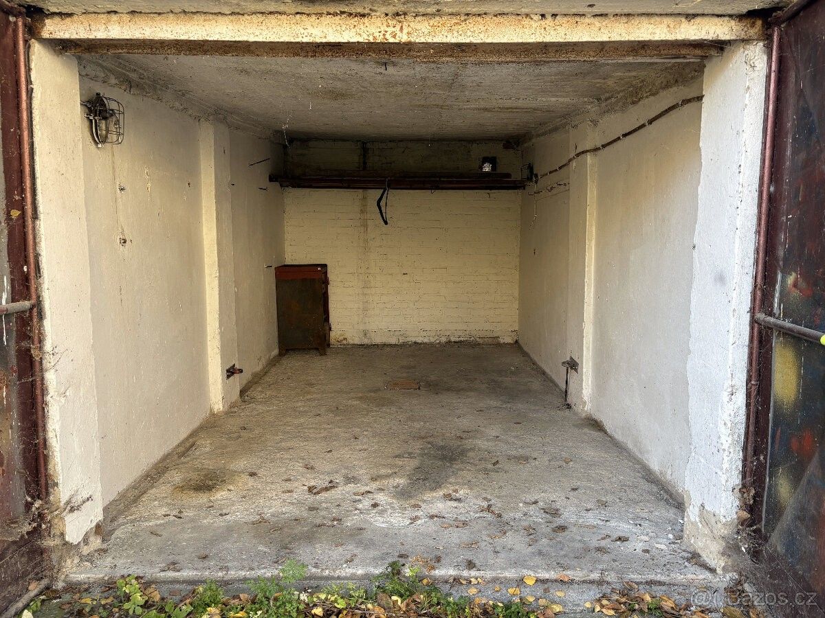 Garáže, Mladá Boleslav, 293 01