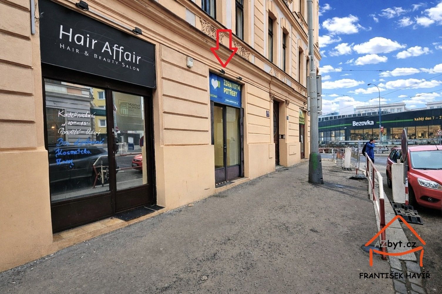 Pronájem obchodní prostory - Táboritská, Praha, 51 m²